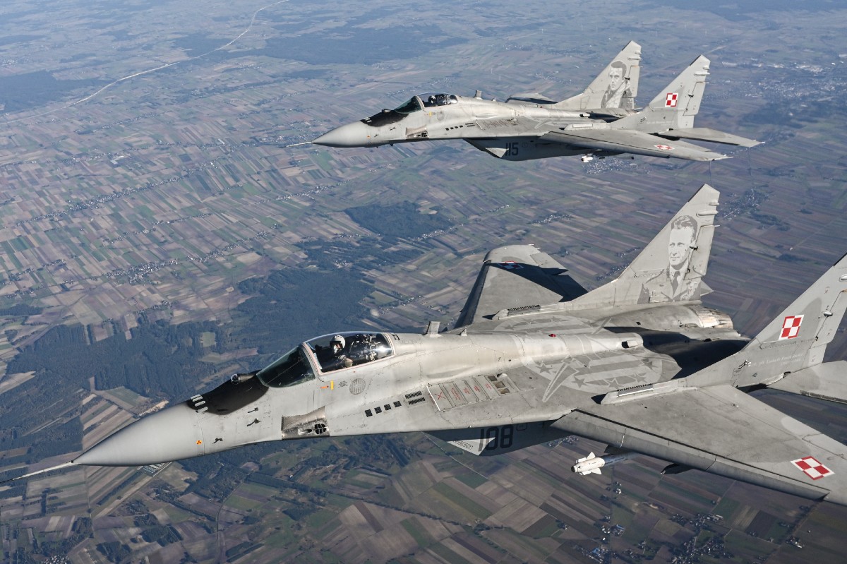 "UK and Poland strengthen air defense with fighter jet support amid Russia's threats"