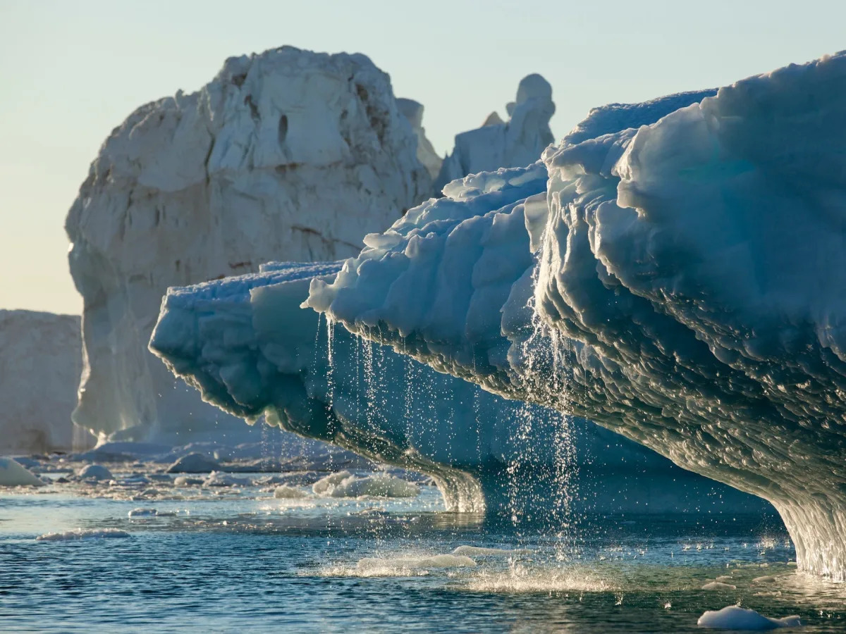 "Proposed $50 Billion Project: Building 62-Mile Curtains to Save 'Doomsday Glacier'"