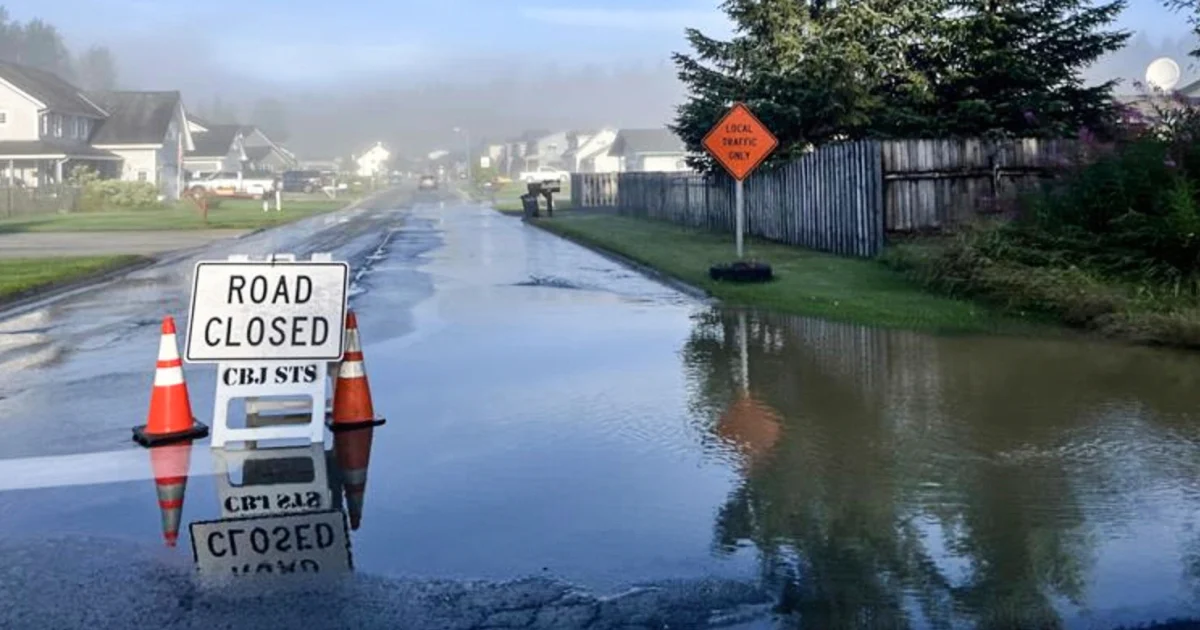 Featured image for Juneau Faces Record Flooding and Evacuations Due to Melting Glacier