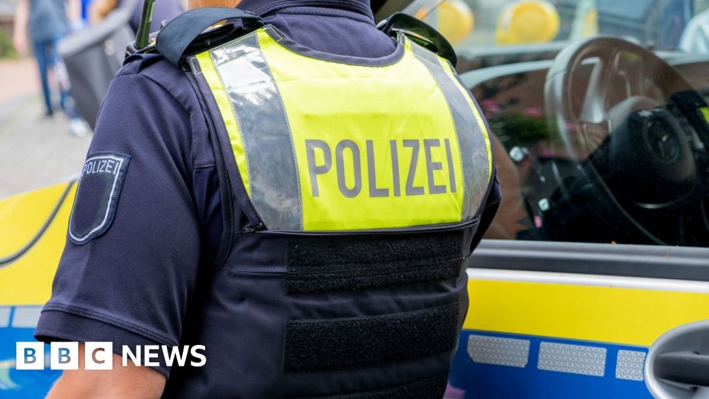Featured image for Germany arrests three Hamas suspects over alleged attack plots on Jewish targets