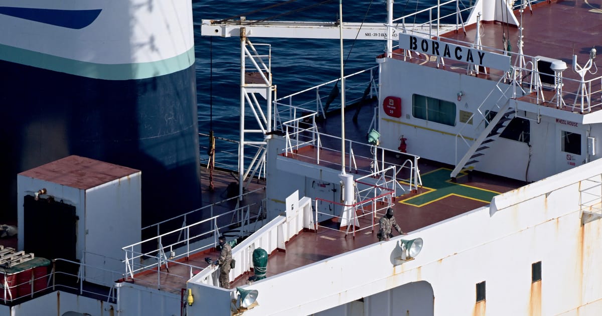 Featured image for France detains crew of Russia-linked tanker amid shadow fleet concerns