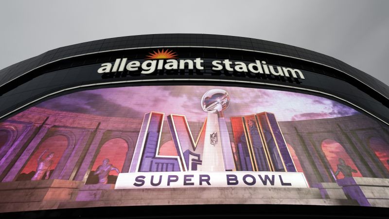 "Super Bowl Private Jet Frenzy: Record Numbers Expected, Impact on Emissions"