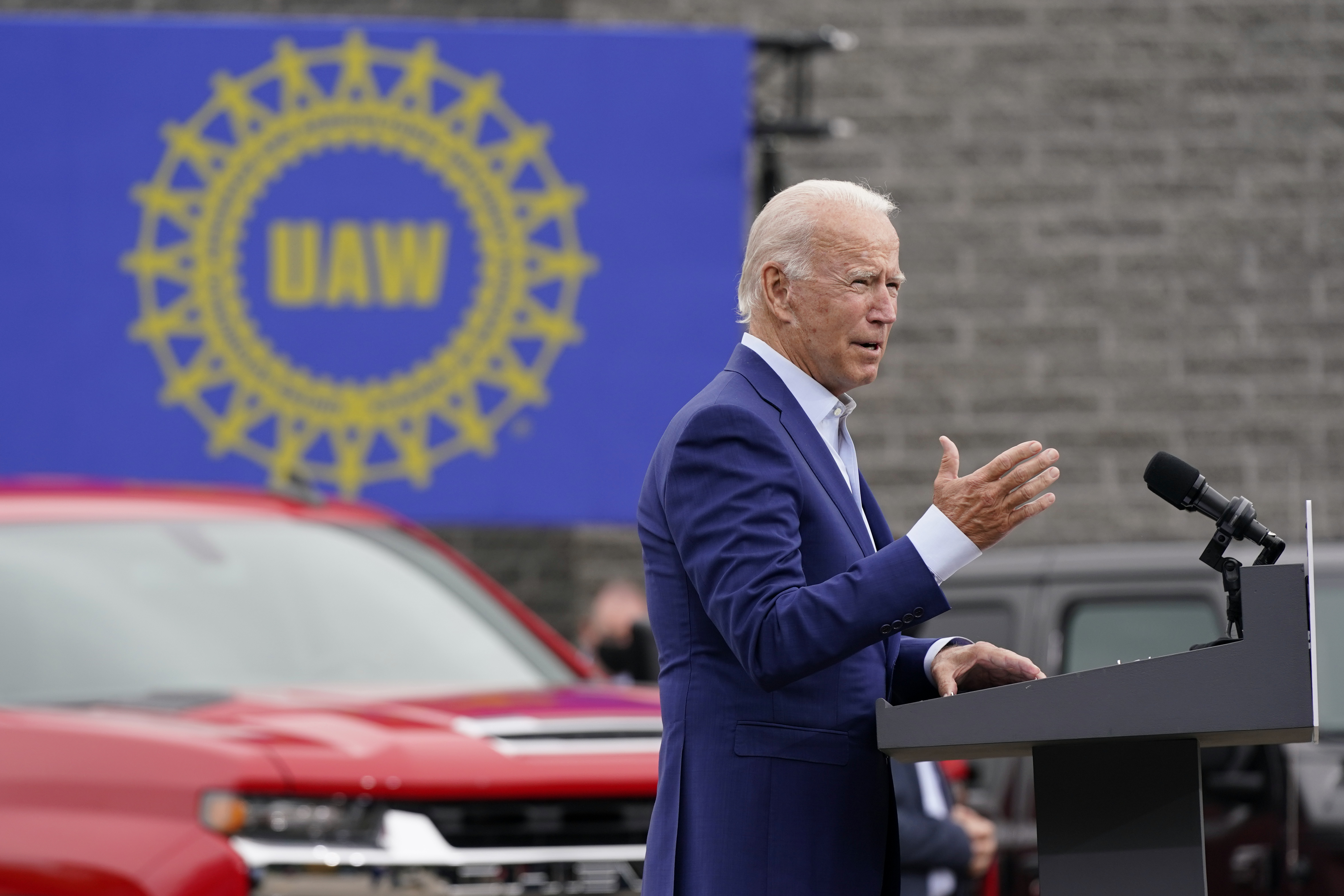 Biden's Uncertainty on UAW Strike Puts Administration on Edge