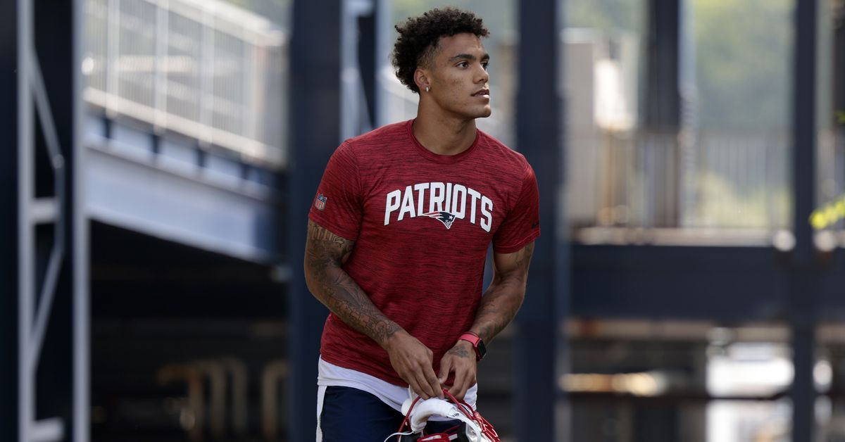 "NFL Teams Kick Off Voluntary Offseason Workouts with Strong Attendance"