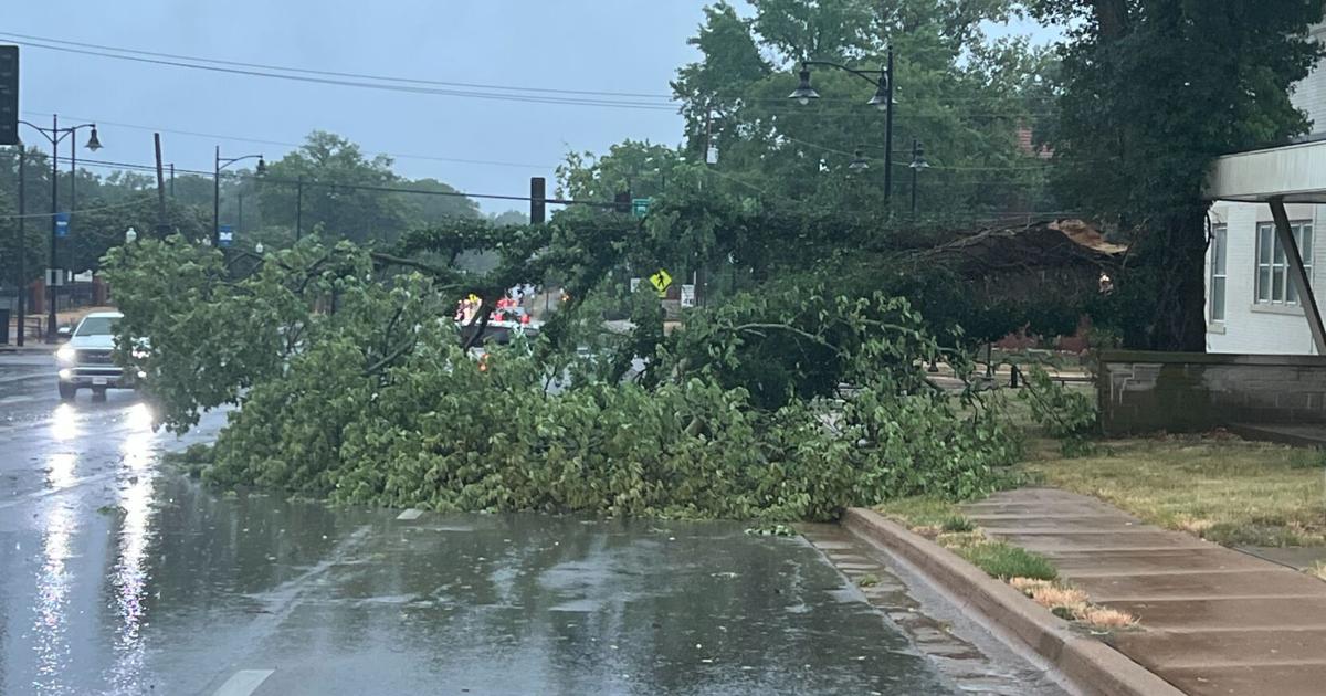 Featured image for Severe Thunderstorm Causes Widespread Power Outages in Central Illinois