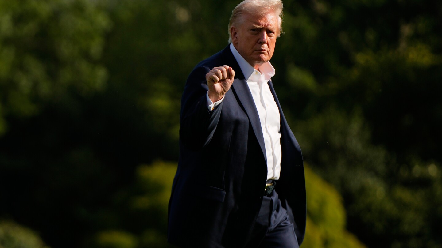 Featured image for Trump to Attend Meeting with Top U.S. Military Leaders in Virginia