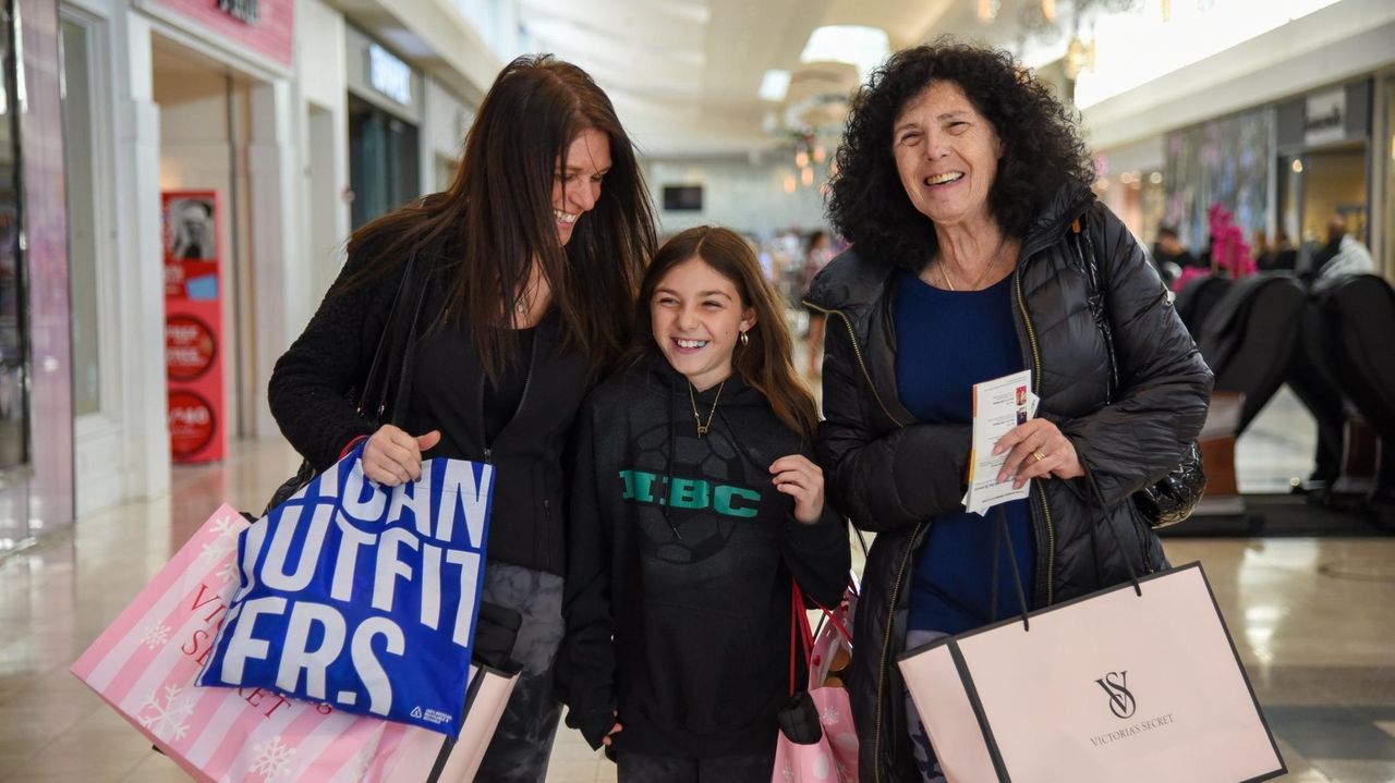 Black Friday Shopping Tradition Thrives as Shoppers Flock to Stores