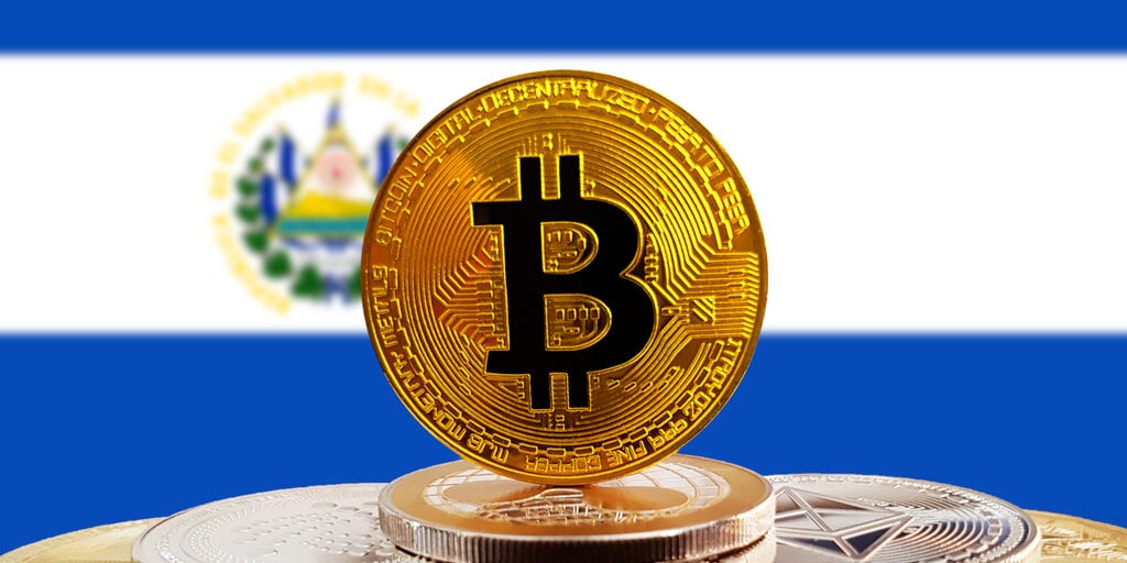 Featured image for El Salvador's Bitcoin Bonds Gain Regulatory Approval, Set for Q1 Launch