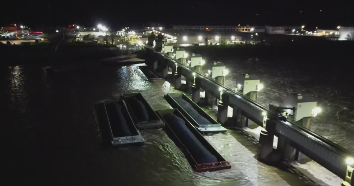 Featured image for "Massive Barge Breakaway Causes Chaos on Ohio River"