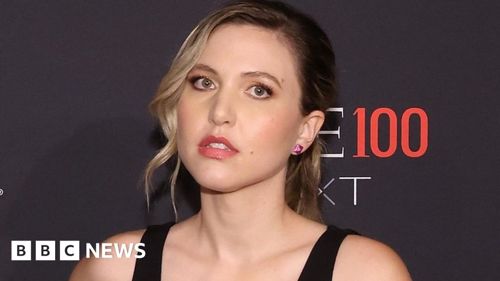 Featured image for Taylor Tomlinson Takes Over Late-Night Show Slot on CBS