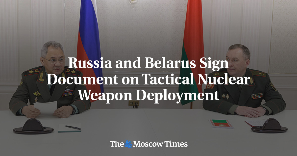 Russia and Belarus agree on deployment of tactical nuclear weapons.