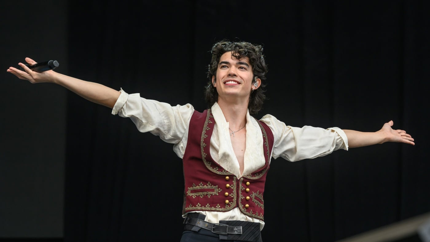 Featured image for KPop Demon Hunters Break Records as Netflix's Top Film and Chart Leader