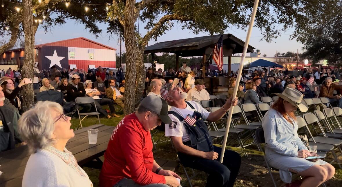 Featured image for 'God's Army' Convoy Rallies in Texas Before Border Mission