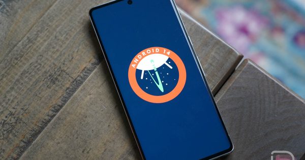 Featured image for Android 14 Beta 1: Bug fixes, new features, and built-in protections.