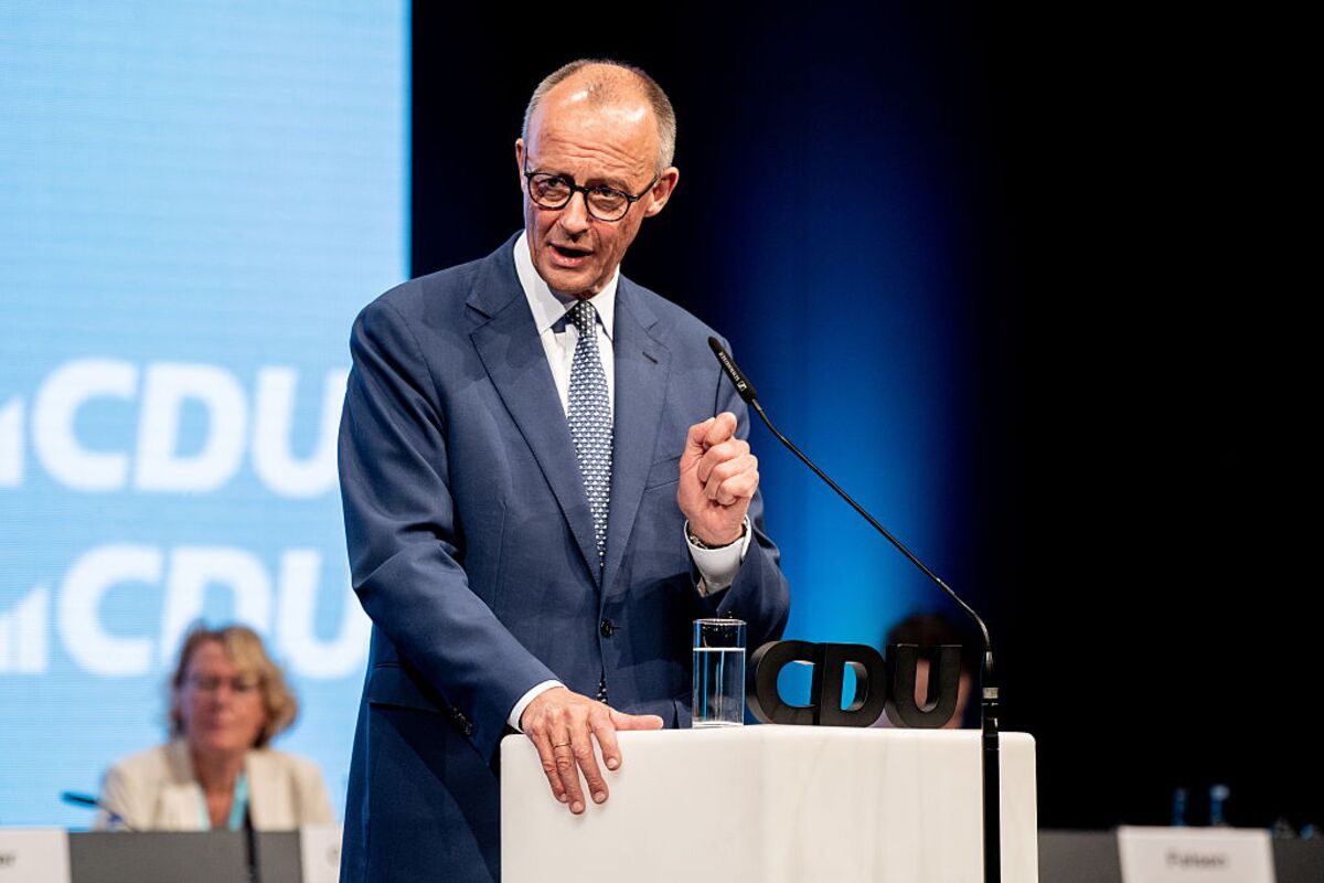 Featured image for Germany's Economy Contracts More Than Expected Amidst Rising Challenges