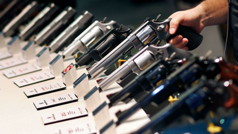 Featured image for US Appeals Court Allows Mexico's $10bn Lawsuit Against Gunmakers