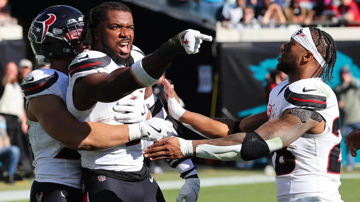 Texans' Al-Shaair Suspended 3 Games Amid Controversy Over Hit on Lawrence