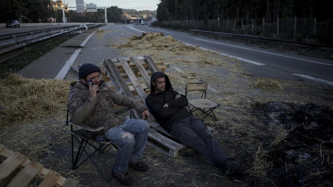 Featured image for French Farmers' Tractor Siege: Paris Standoff with Government