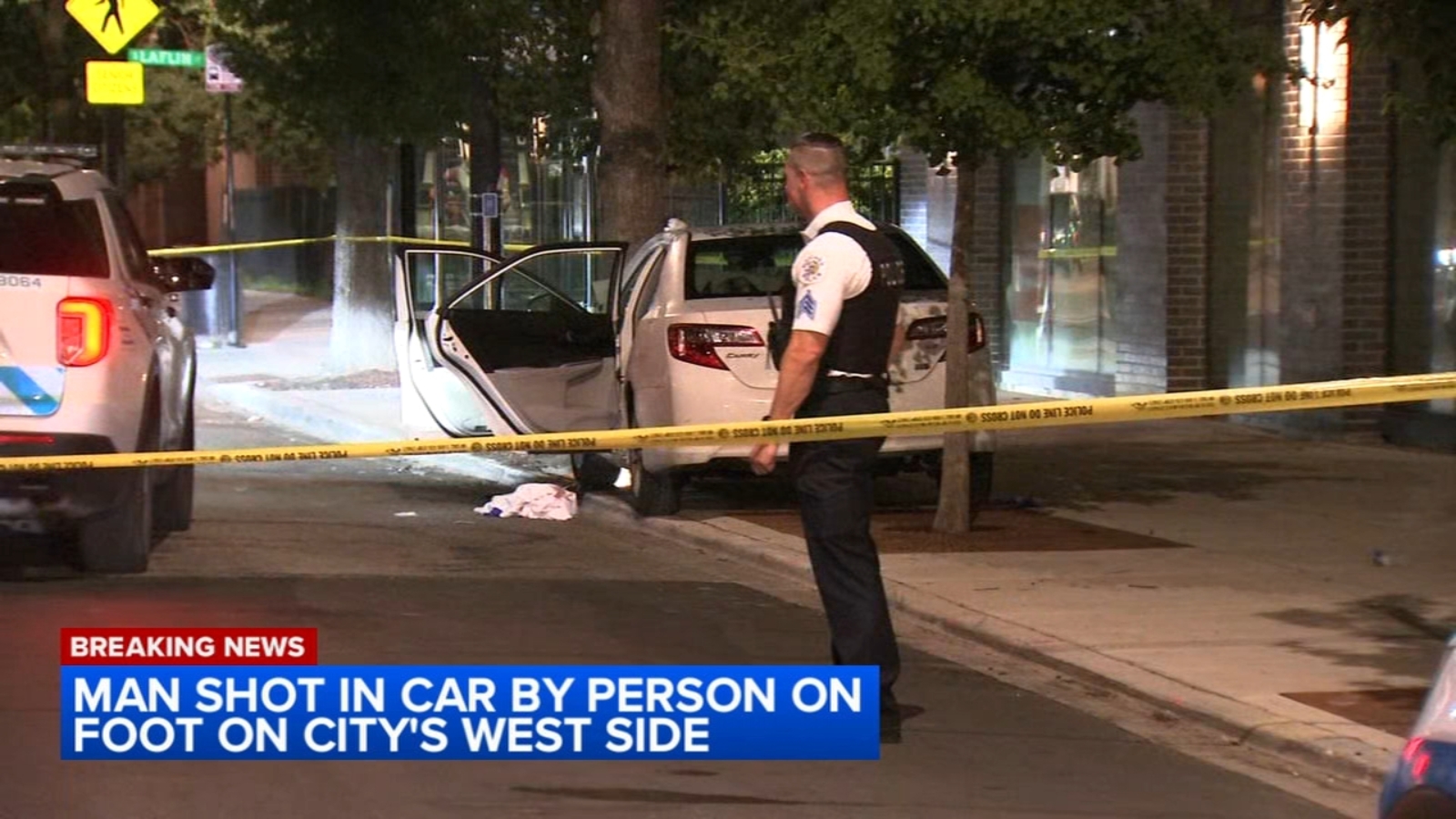 Featured image for 49-year-old man shot inside car near OEMC facility in Chicago's West Loop, police report