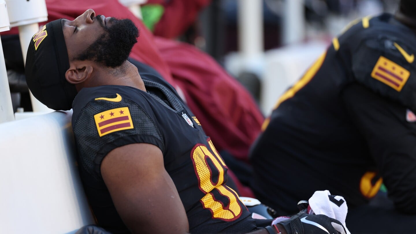 Featured image for "Waterless Locker Rooms Plague Commanders After Giants Game at FedEx Field"