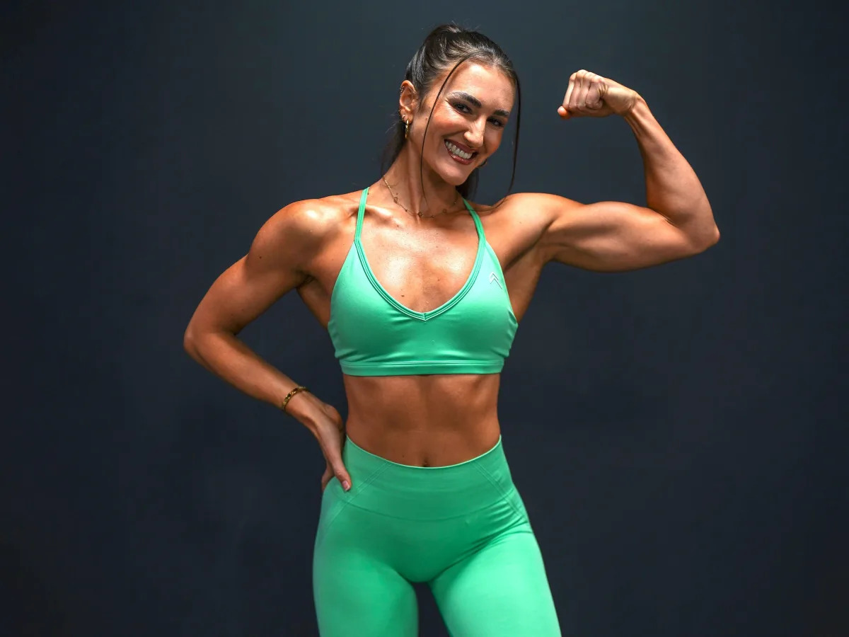 "Essential Daily Supplements for Muscle Growth and Fitness Maintenance"