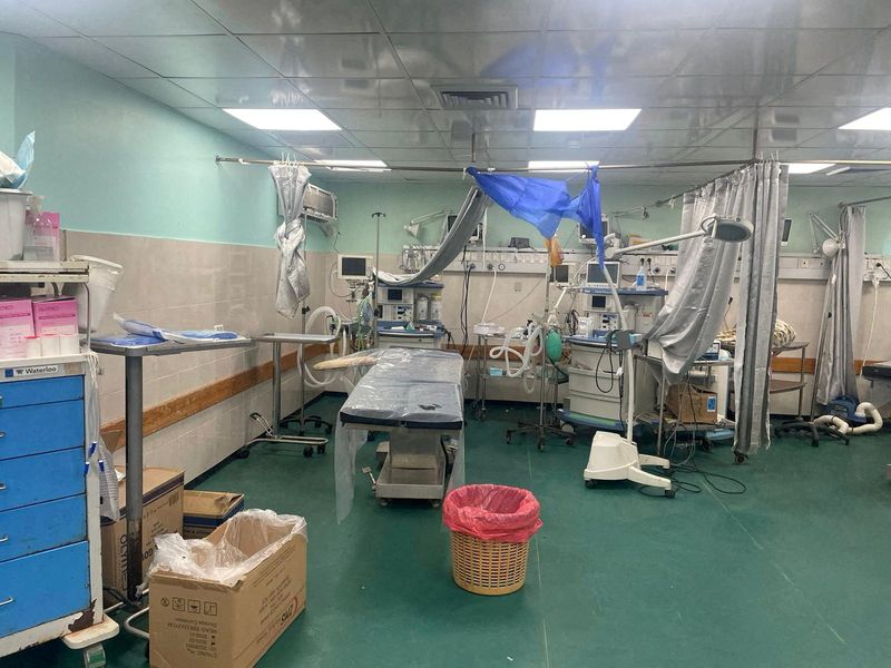 Israeli Army Detains Al-Shifa Hospital Director and Medical Staff in Gaza