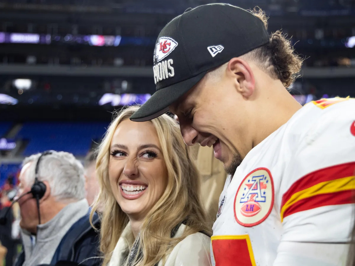 "Mahomes Family's Memorable Moments: From Super Bowl Triumph to Telling Texts"