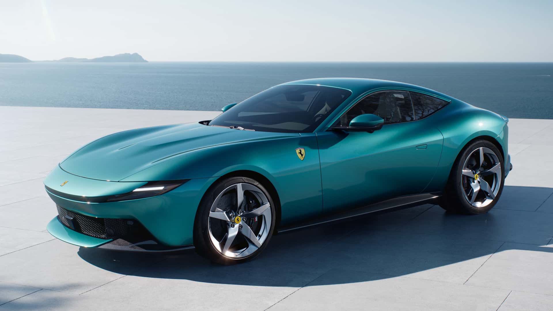 Featured image for Ferrari Amalfi Unveiled: A V-8 Powerhouse Replacing the Roma