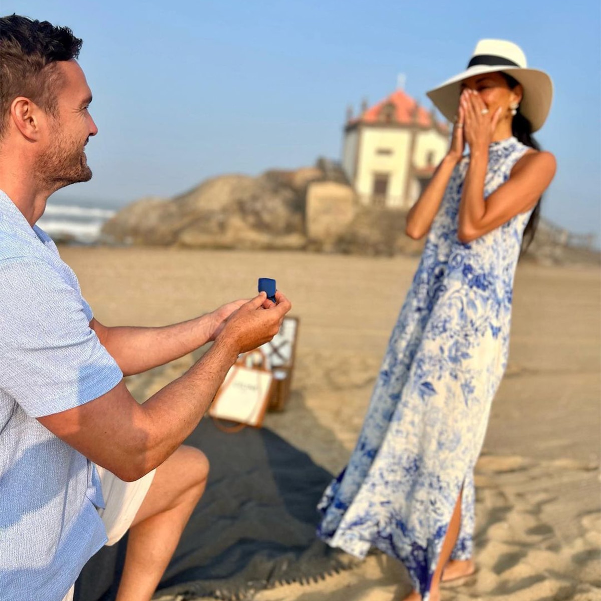 Nicole Scherzinger of Pussycat Dolls announces engagement to Thom Evans