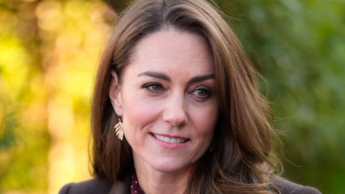 Featured image for Kate Middleton Stuns with Bold New Hair Look