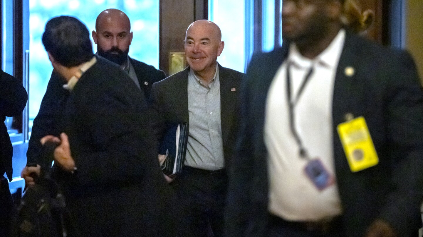 "Race Against Time: Negotiators Push for US Border Security Deal Amidst Senate Recess"
