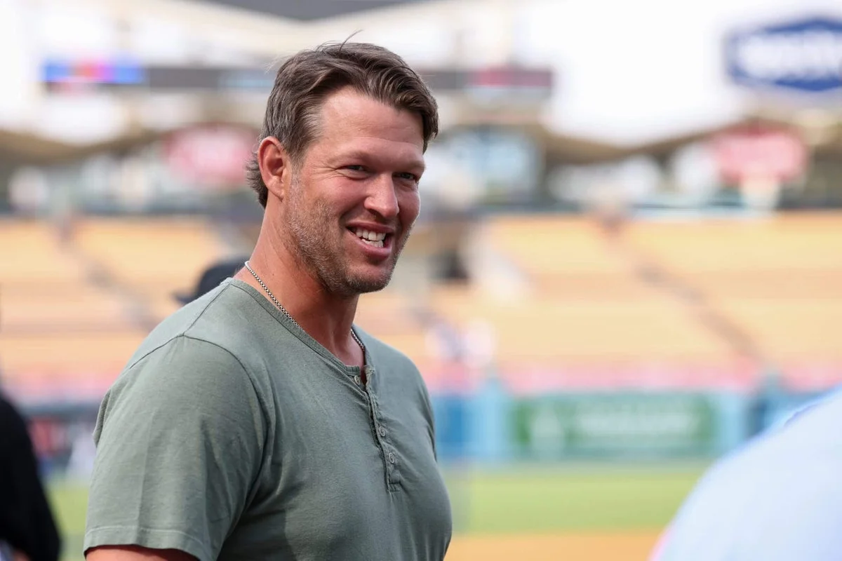 Kershaw returns to Dodgers as special assistant