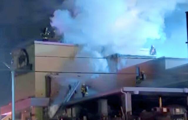 Firefighters respond to blaze at West Mifflin Buffalo Wild Wings.