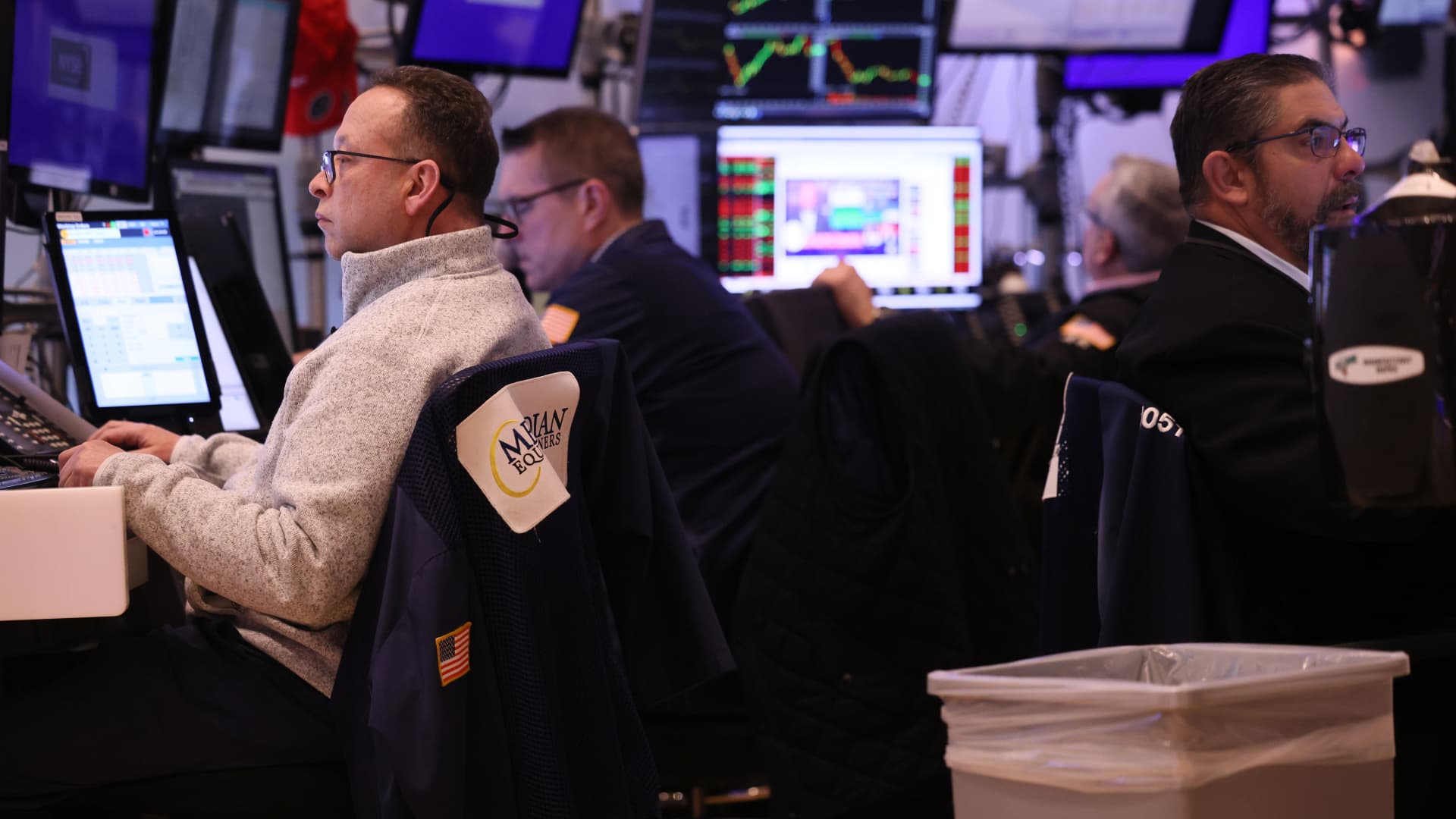 Featured image for "Surging 10-Year Treasury Yield and Hotter-Than-Expected Inflation Pose Challenges for Investors"