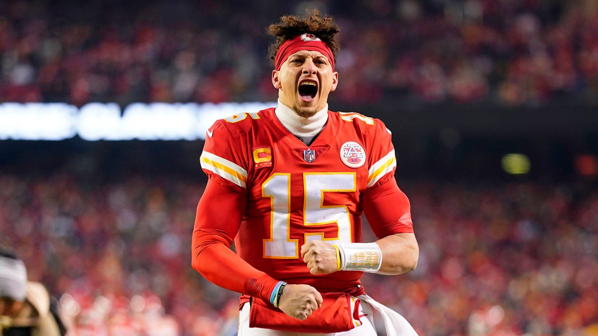Patrick Mahomes Claps Back at Critics and Rivals in Latest News