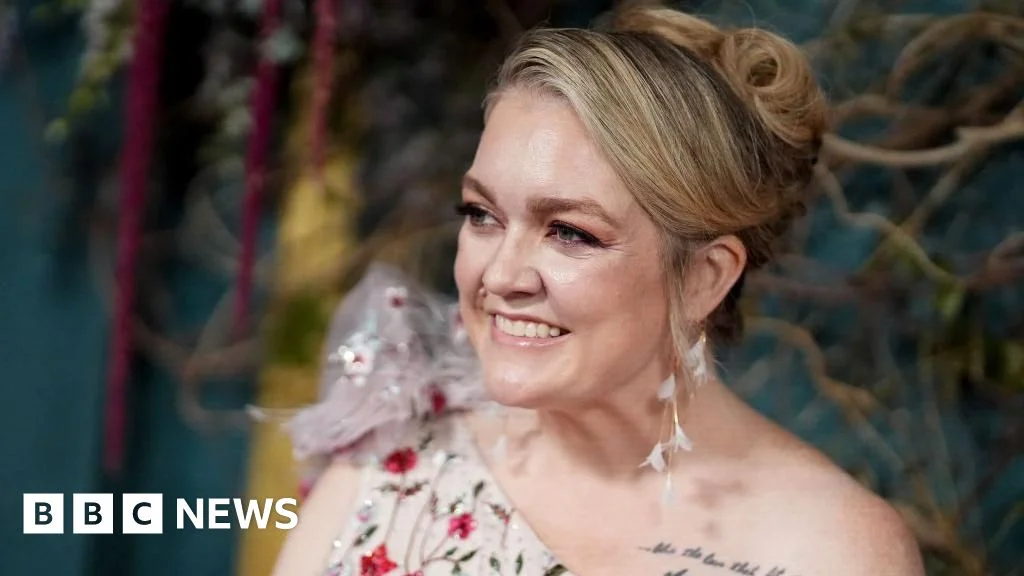 Colleen Hoover reveals successful cancer surgery amid ongoing treatment