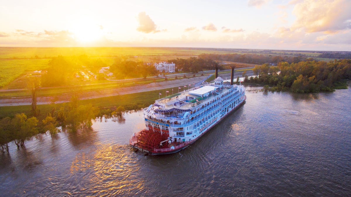 Featured image for "American Queen Voyages Ceases Operations and Cancels Future Cruises Amid Service Issues"