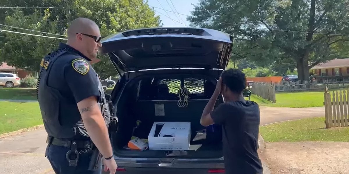 Heartwarming Gesture: Police Officer Surprises Boy with PlayStation
