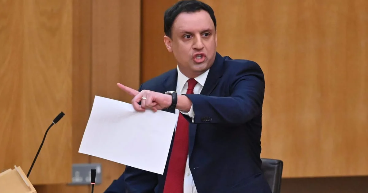 Anas Sarwar urges Starmer to quit, widening Labour divide