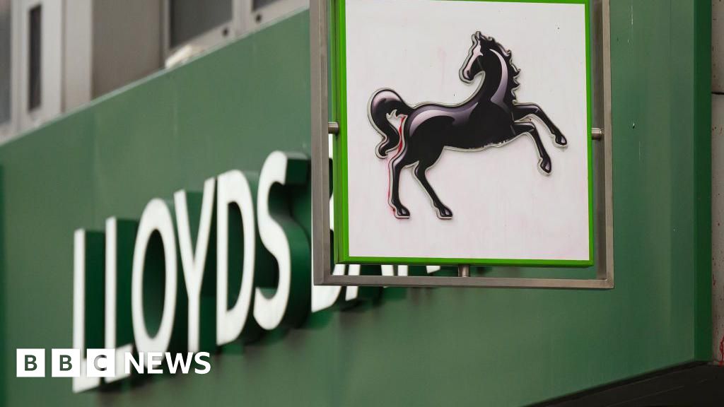 Featured image for Lloyds and BMW face billions in costs from car finance scandal