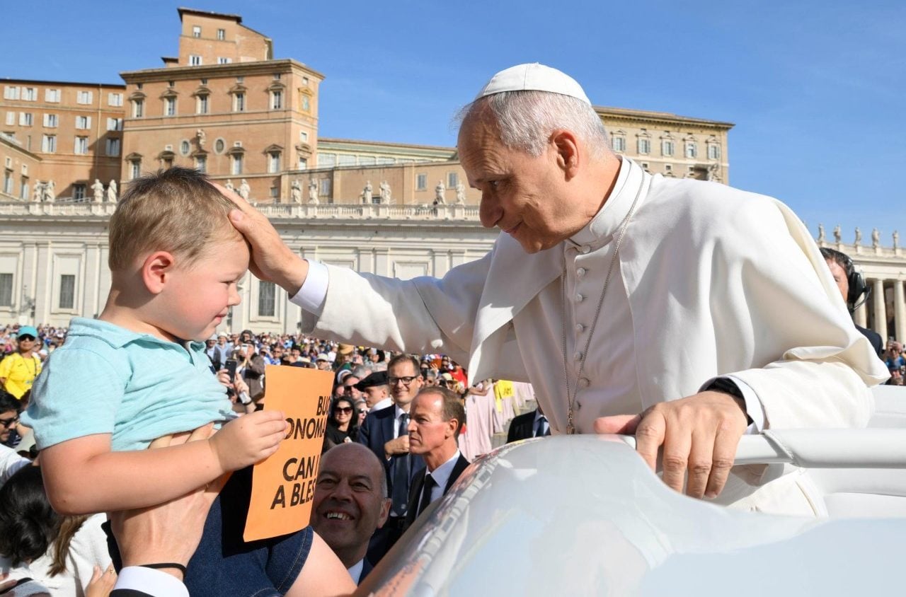Featured image for Pope Leo Emphasizes the Family as Society's Foundation and Hope