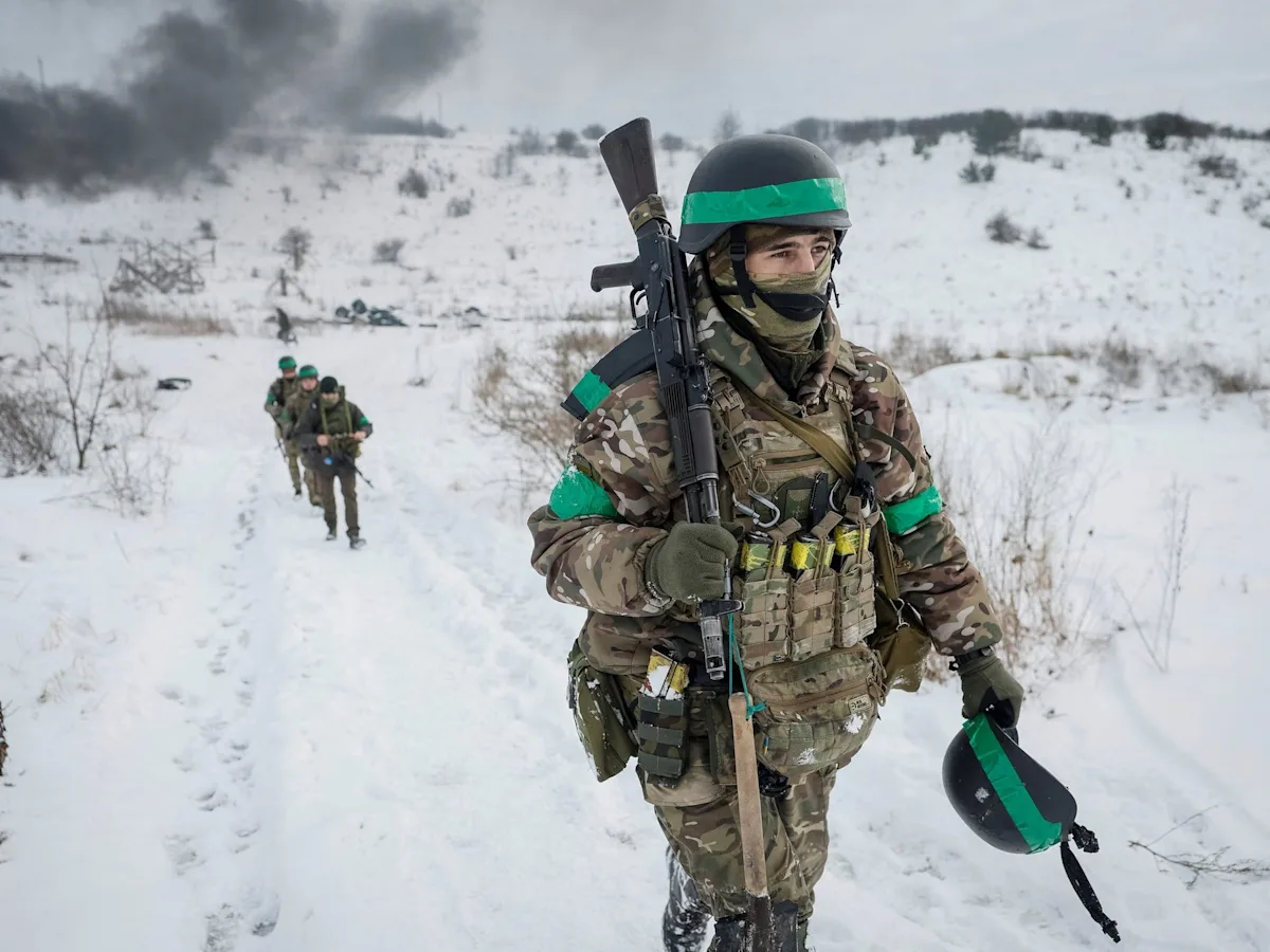 "Ukrainian Infantry Units Desperately Short on Soldiers, Seek International Assistance"