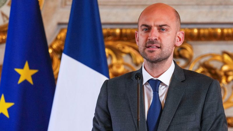 Featured image for France halts Gaza evacuations amid antisemitic post controversy