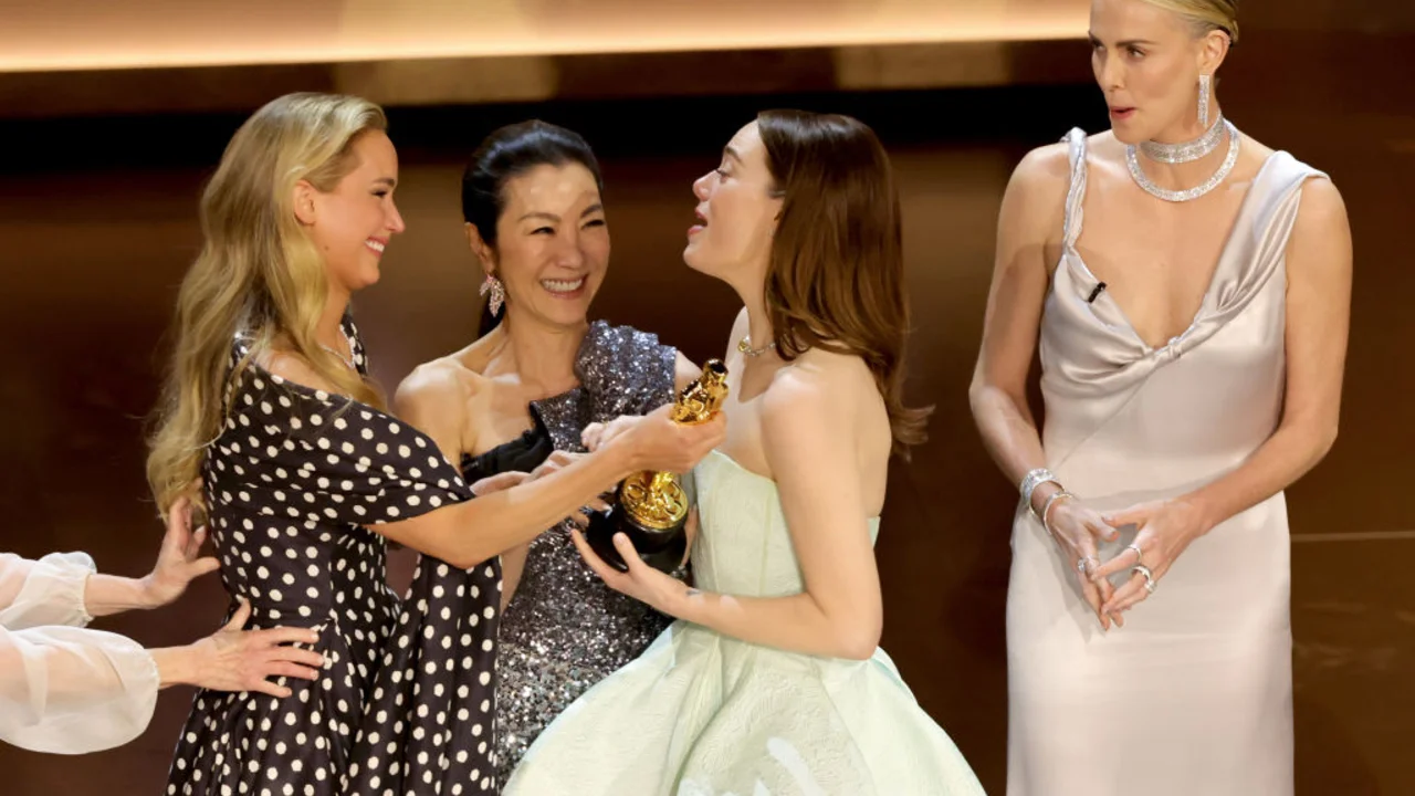 "Michelle Yeoh's Controversial Oscar Handover: The Inside Story"