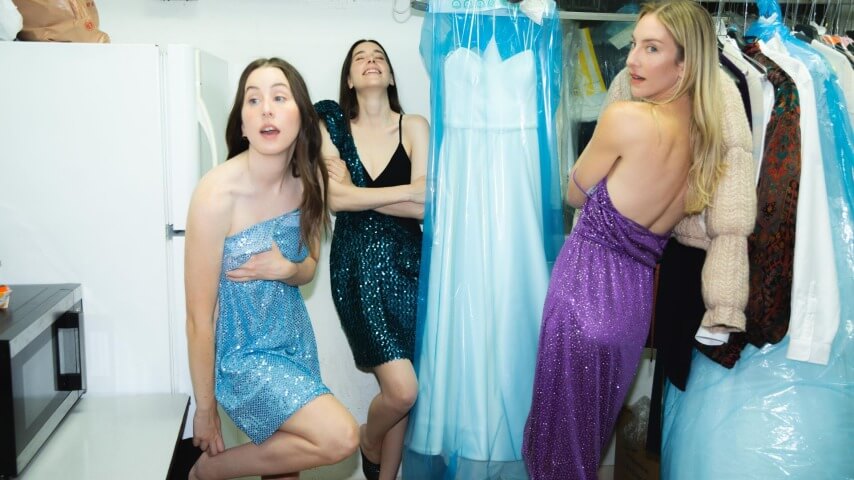 Featured image for Haim's 'I Quit': A Raw, Unfiltered Post-Breakup Album