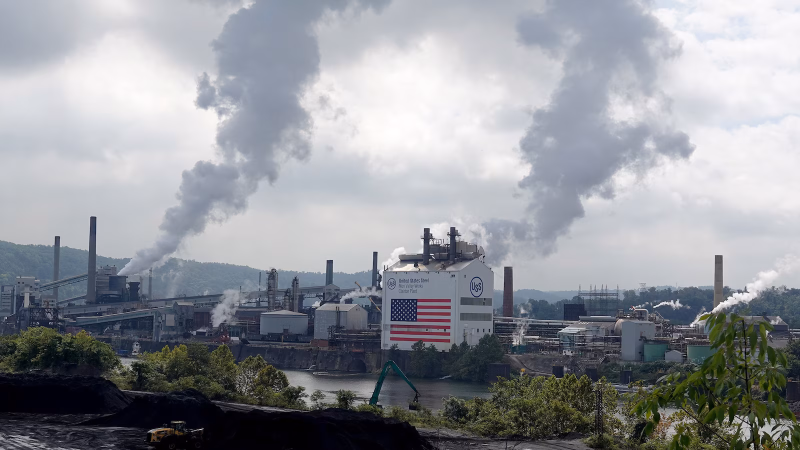 Featured image for Mining Fossil Fuels Linked to ALS Risk, New Study Shows