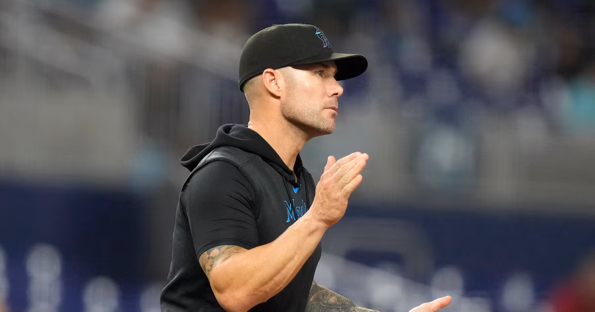 Featured image for Texas Rangers appoint Skip Schumaker as new manager