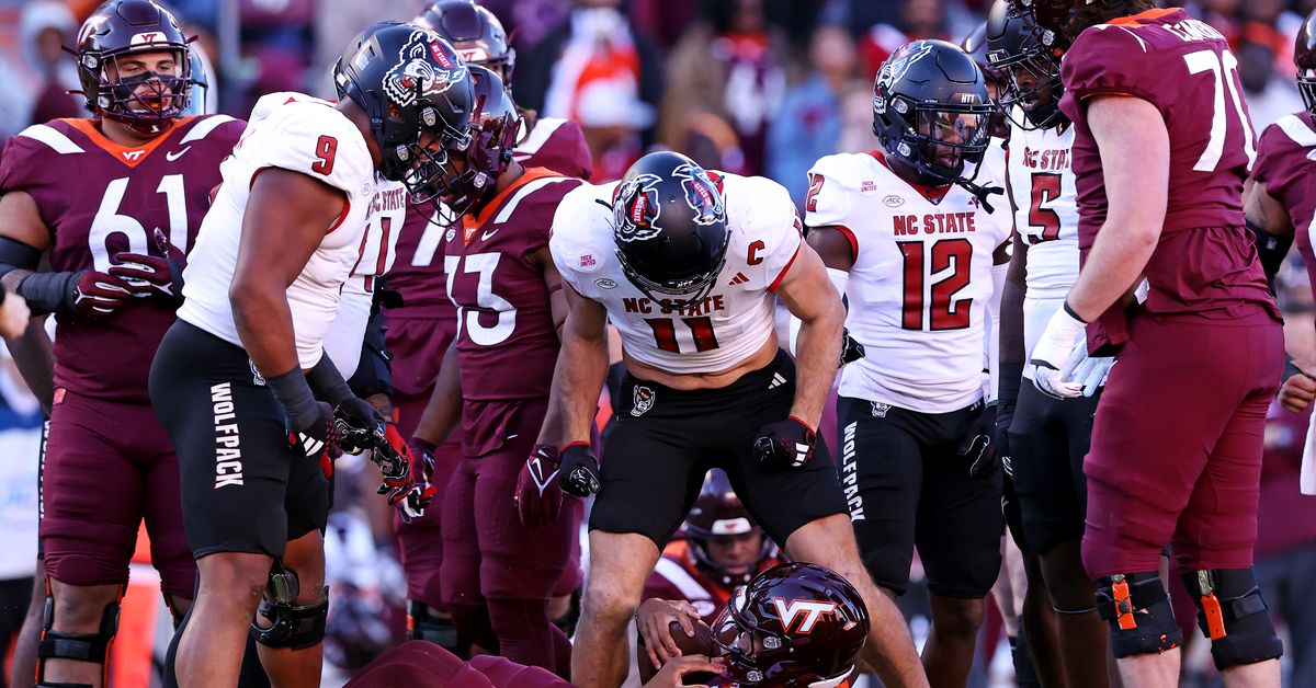 Featured image for NC State edges out Virginia Tech in a 35-28 victory