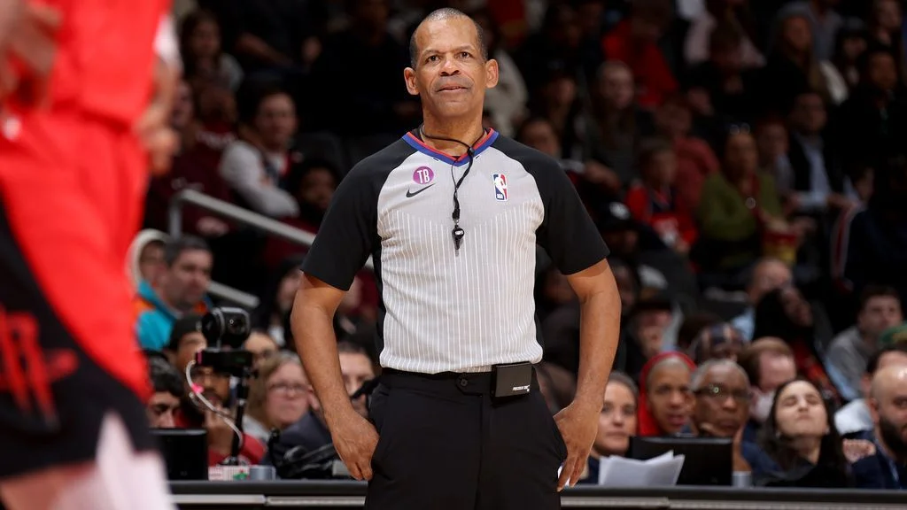 NBA Investigating Referee Eric Lewis Over Alleged Twitter Account