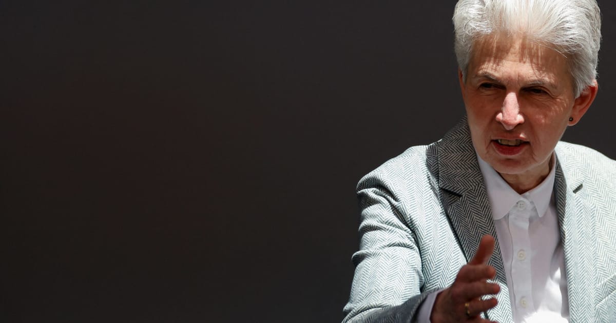 "Debate Over EU Nuclear Weapons Intensifies Amid German and UK Perspectives"